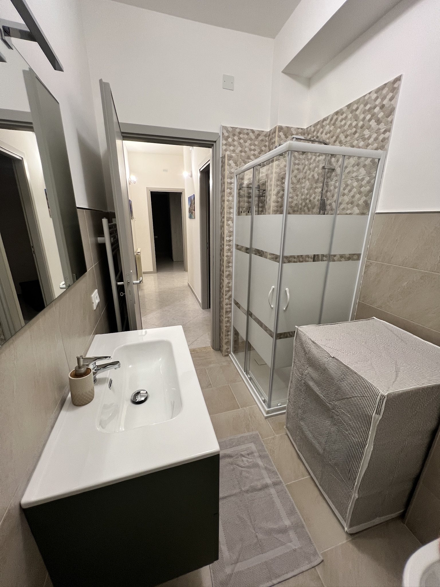 Bagno con doccia